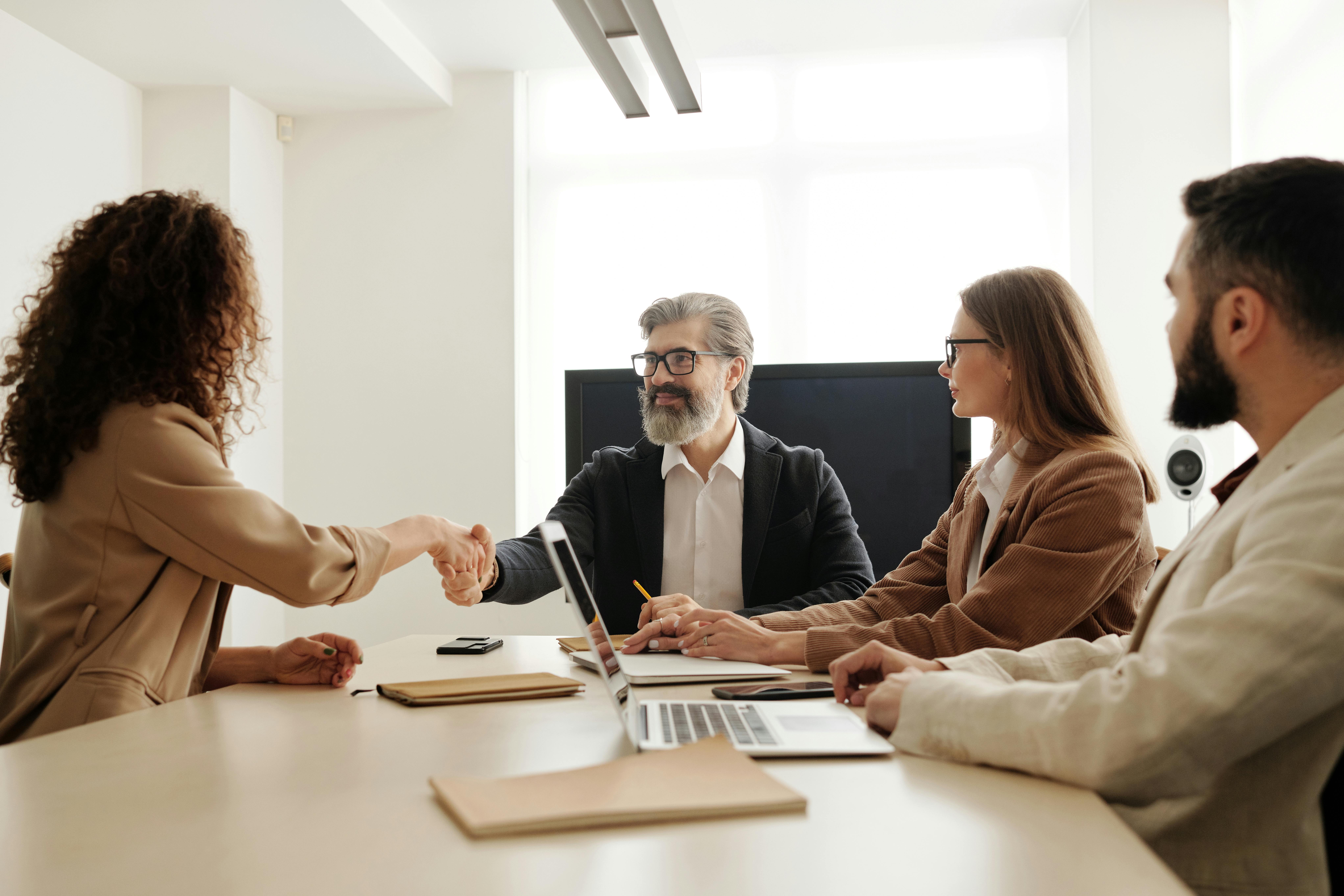 Read more about the article What to Expect from a Job Recruitment Agency: A Guide for Job Seekers and Employers